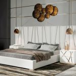 FSH Bratten Wall Panel Headboard Bed